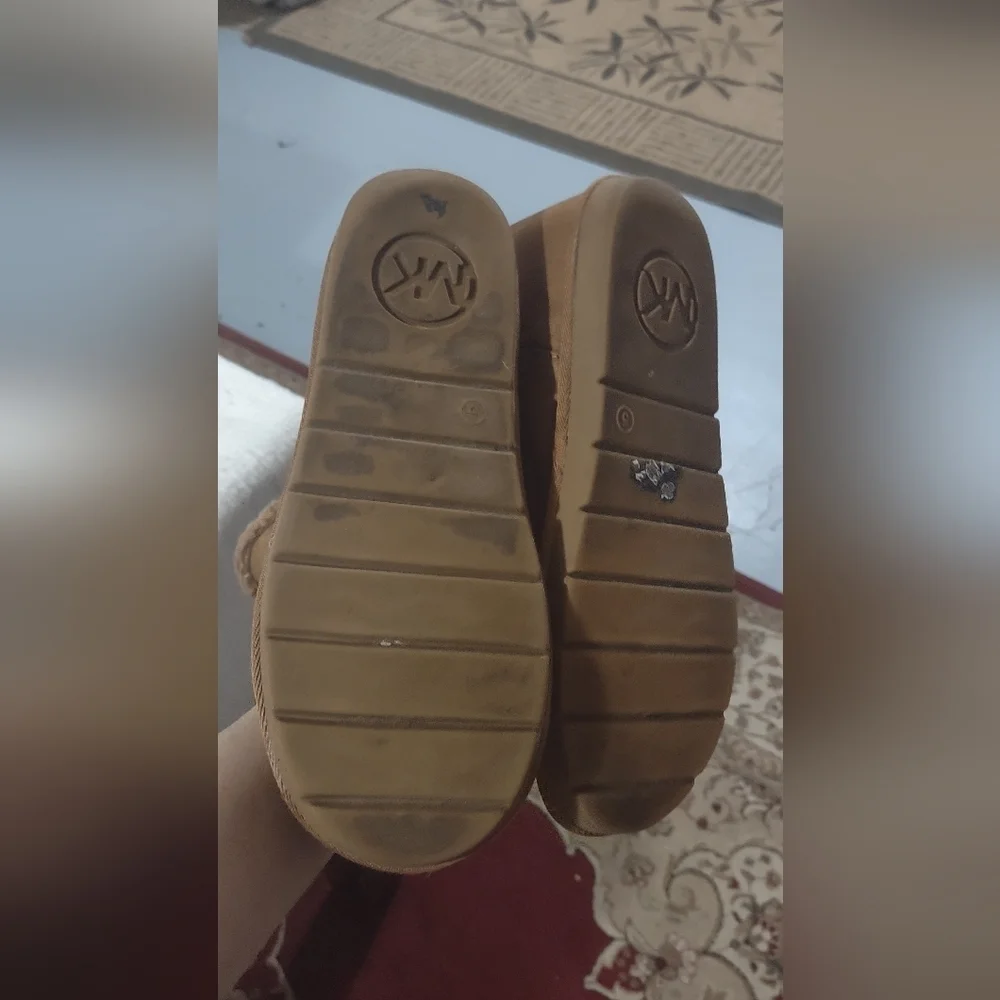 Michael kors boots for women size 5